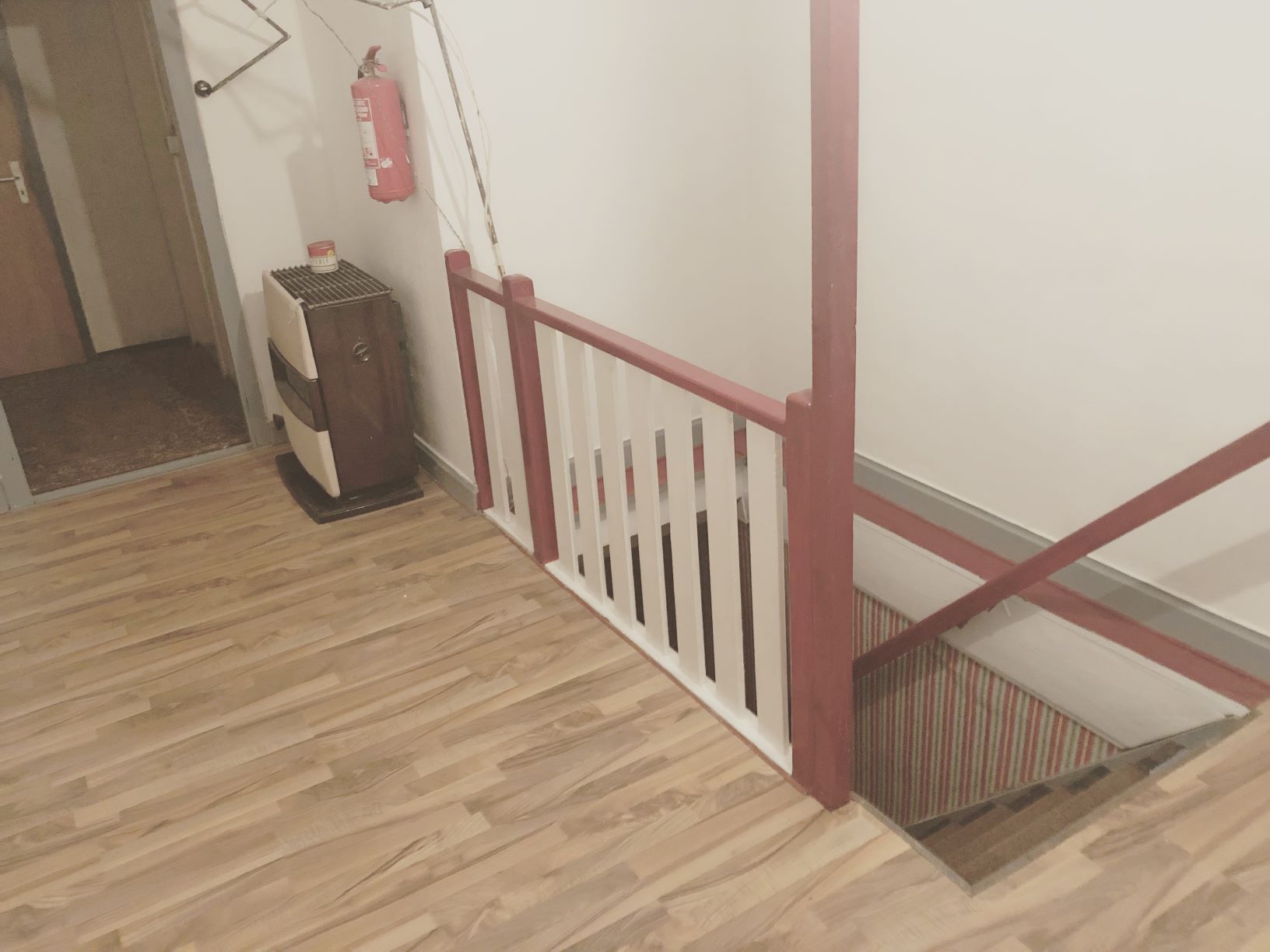 ms_27_6_hall